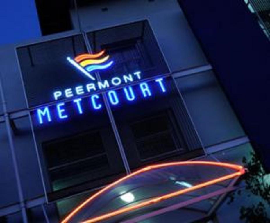 Peermont Metcourt Hotel Francistown Buitenkant foto
